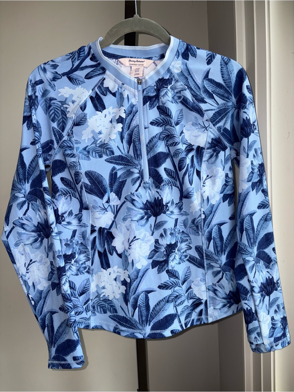 Tommy Bahamas Everyday Active Floral Quarter Zip Pullover Top Women’s Medium UPF